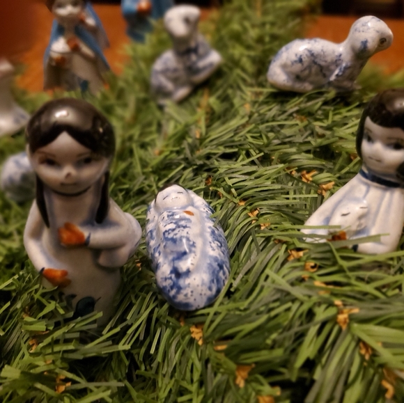 Nativity Blue Tonala  Mexico Folk Art Christmas 11 Pcs Birds Handpainted vintage - Picture 4 of 13